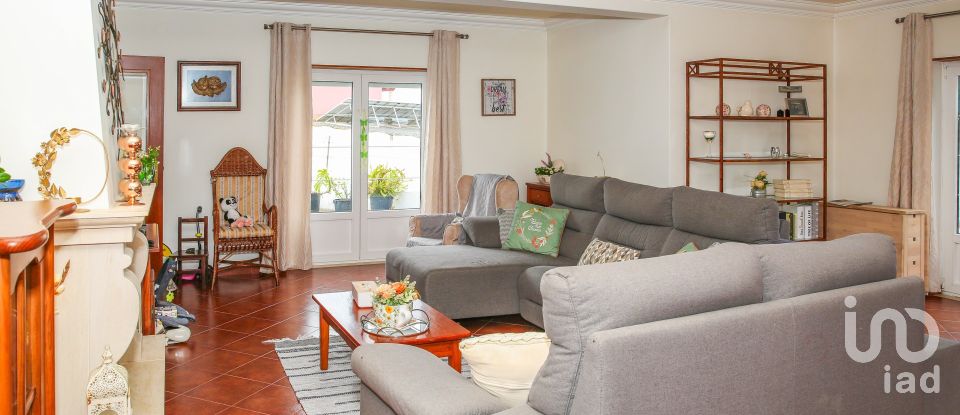 Moradia T3 em Lourinhã e Atalaia de 475 m²