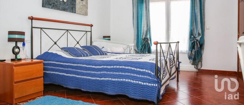 Moradia T3 em Lourinhã e Atalaia de 475 m²