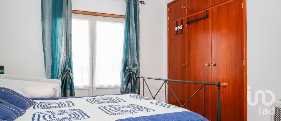 Moradia T3 em Lourinhã e Atalaia de 475 m²