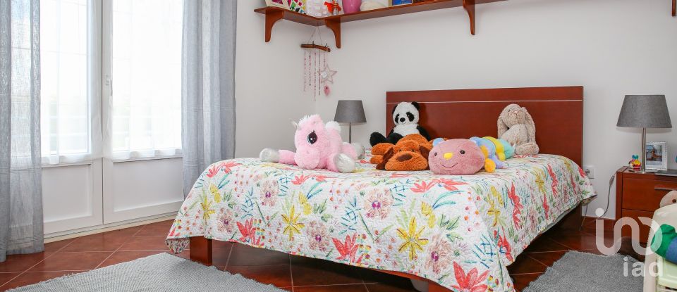 Moradia T3 em Lourinhã e Atalaia de 475 m²