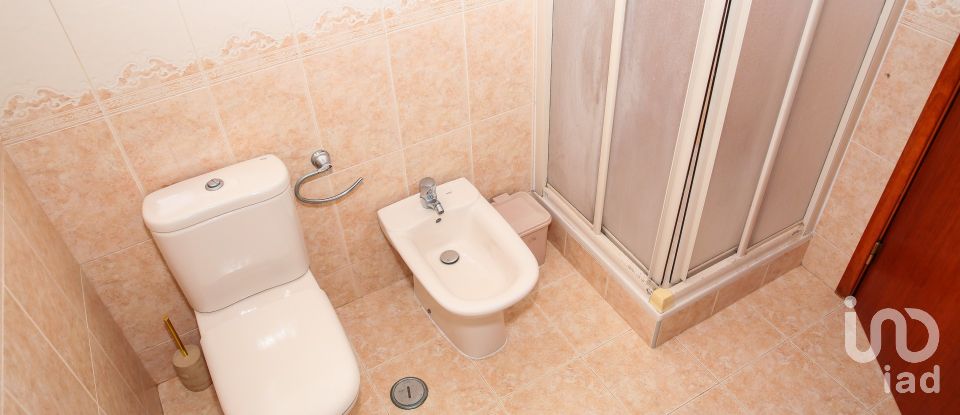 Moradia T3 em Lourinhã e Atalaia de 475 m²