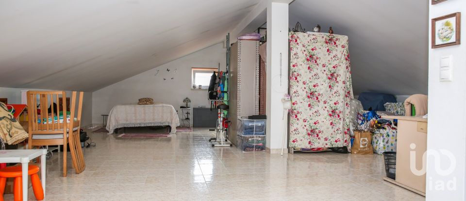 Moradia T3 em Lourinhã e Atalaia de 475 m²