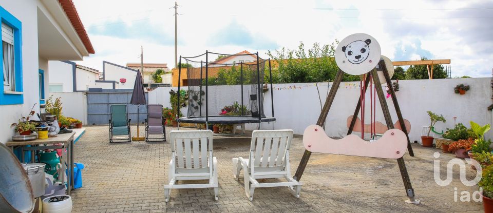 Moradia T3 em Lourinhã e Atalaia de 475 m²