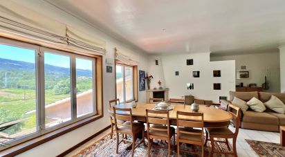 Ferme T4 à Castelões de 643 m²