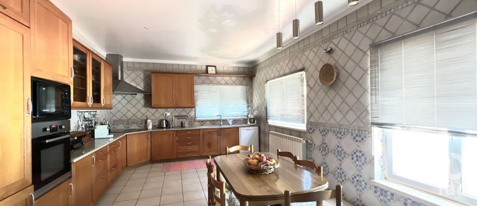 Quinta T4 em Castelões de 643 m²