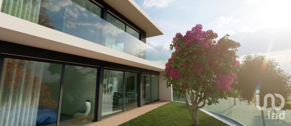 Terreno em Mancelos de 640 m²