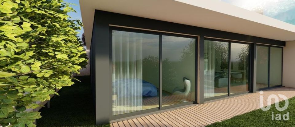 Terreno em Mancelos de 640 m²