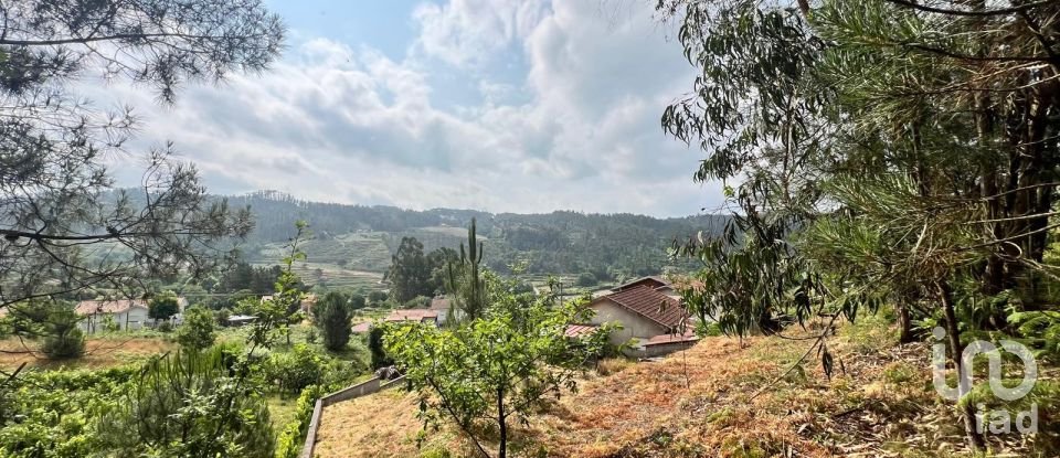 Terreno em Mancelos de 640 m²