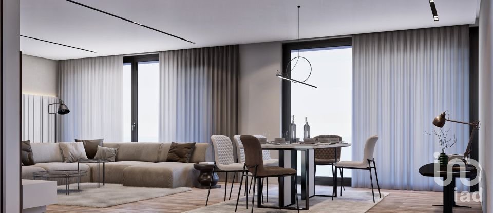 Terreno urbano em Santa Maria da Feira, Travanca, Sanfins e Espargo de 585 m²