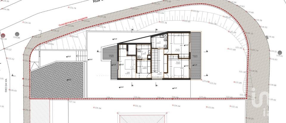 Terreno urbano em Santa Maria da Feira, Travanca, Sanfins e Espargo de 585 m²