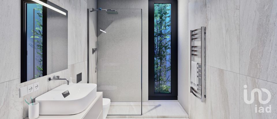 Terreno urbano em Santa Maria da Feira, Travanca, Sanfins e Espargo de 585 m²