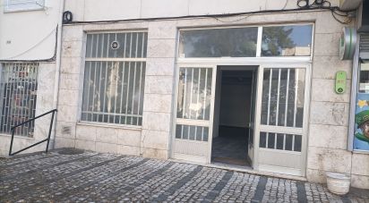 Boutique/Local commercial à Vila Franca de Xira de 110 m²