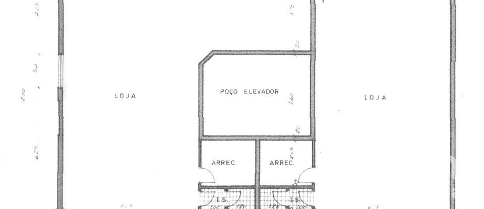 Boutique/Local commercial à Vila Franca de Xira de 110 m²