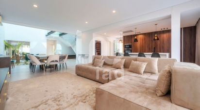 Maison T5 à Montenegro de 243 m²