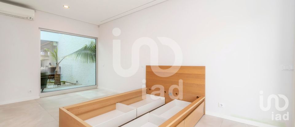 House T5 in Montenegro of 243 m²