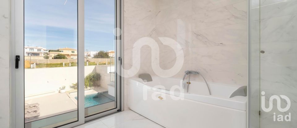 House T5 in Montenegro of 243 m²