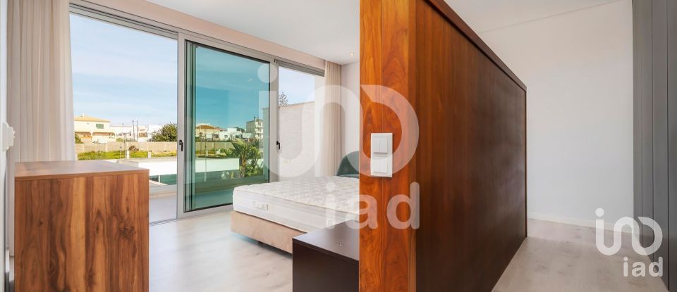 House T5 in Montenegro of 243 m²