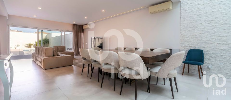 House T5 in Montenegro of 243 m²