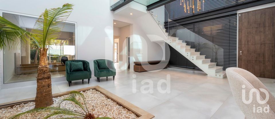 House T5 in Montenegro of 243 m²