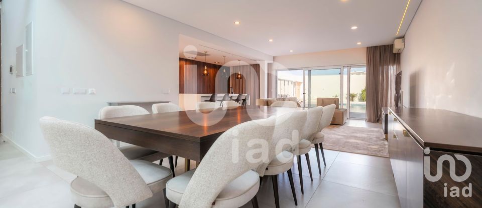 House T5 in Montenegro of 243 m²