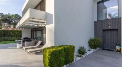 Maison T3 à Charneca De Caparica E Sobreda de 220 m²