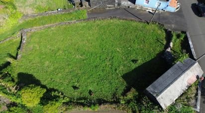 Terrain à Ribeirinha de 750 m²