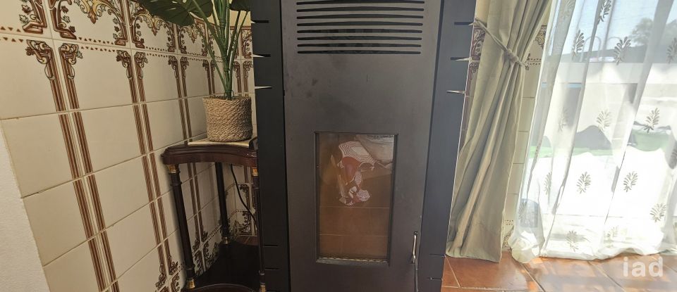 Moradia T3 em Almoster de 93 m²