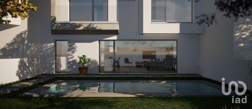 Casa T3 em Azeitão (São Lourenço e São Simão) de 180 m²