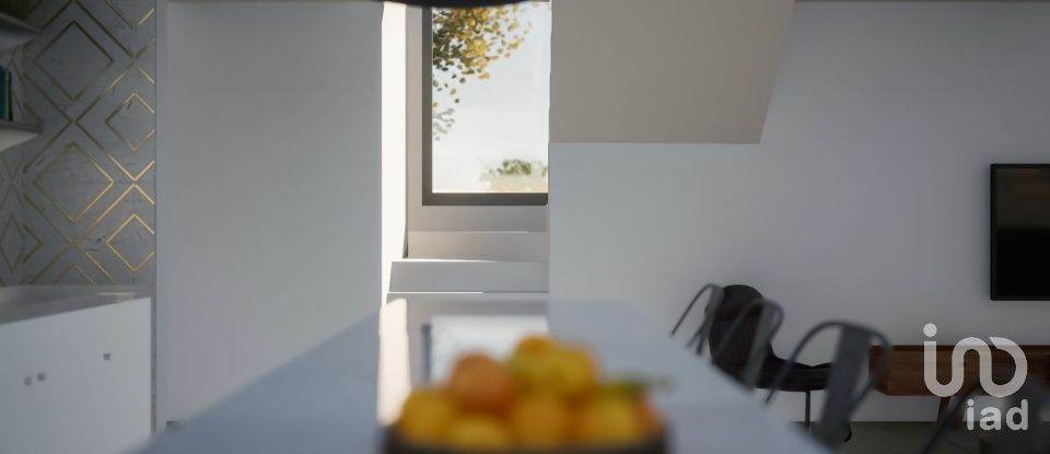 Casa T3 em Azeitão (São Lourenço e São Simão) de 180 m²