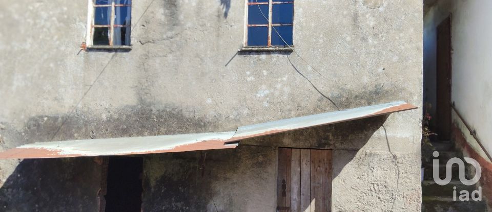 Casa de aldeia T2 em Castanheira de Pêra e Coentral de 98 m²