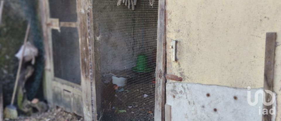 Casa de aldeia T2 em Castanheira de Pêra e Coentral de 98 m²