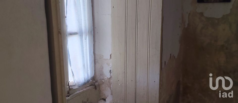 Casa de aldeia T2 em Castanheira de Pêra e Coentral de 98 m²