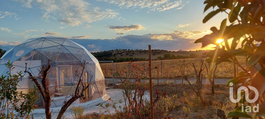 Camping à Estremoz (Santa Maria e Santo André) de 525 m²