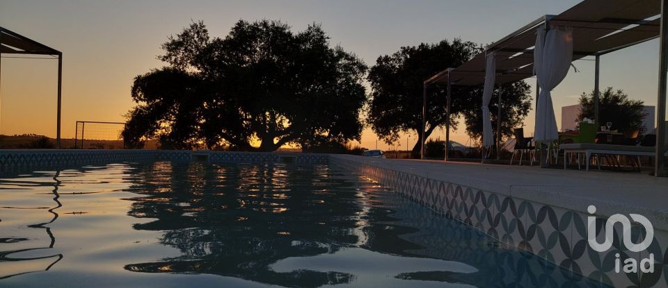 Camping à Estremoz (Santa Maria e Santo André) de 525 m²