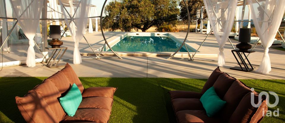 Camping à Estremoz (Santa Maria e Santo André) de 525 m²