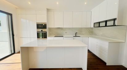 Maison T4 à Quarteira de 355 m²