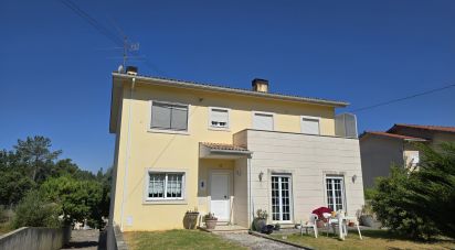 Maison T4 à Poiares (Santo André) de 266 m²