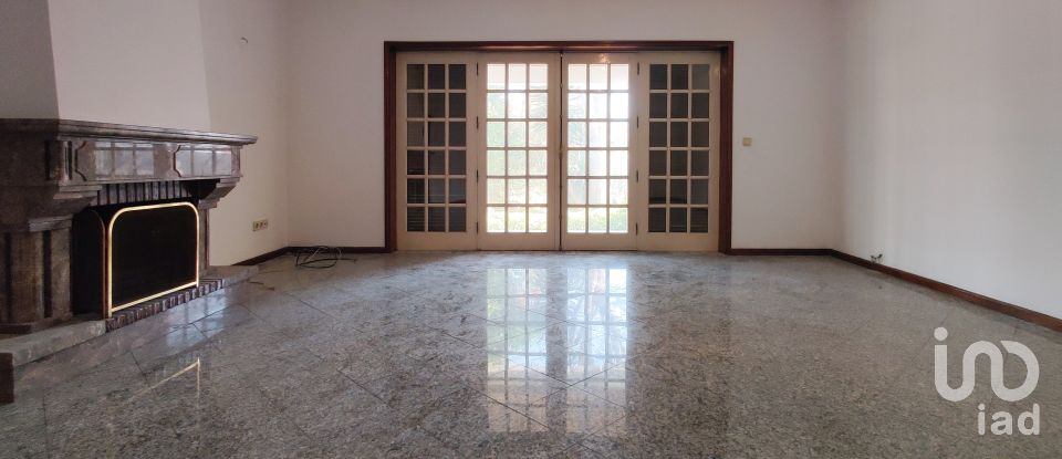 Maison T4 à Canidelo de 177 m²