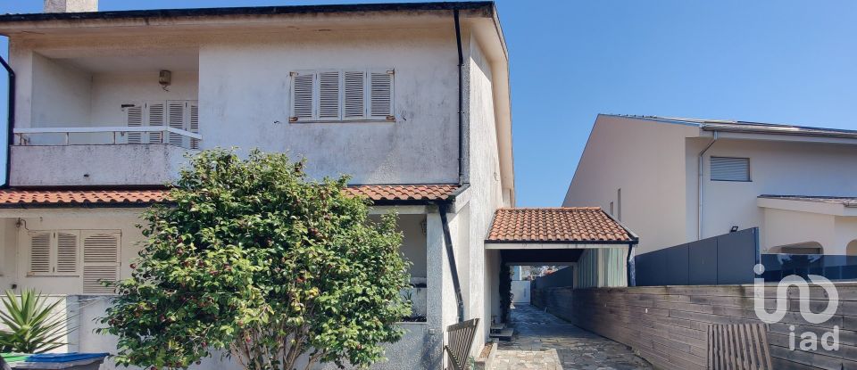 Maison T4 à Canidelo de 177 m²