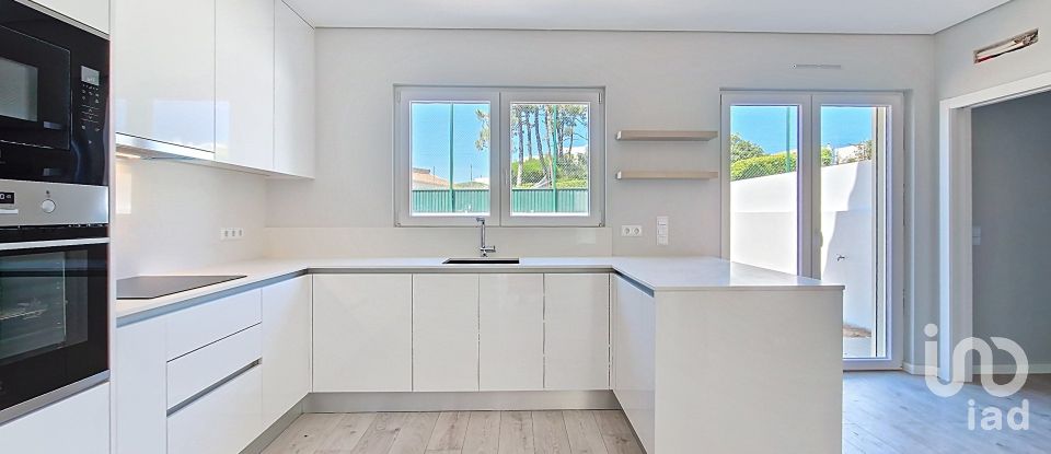 Maison T3 à Ericeira de 227 m²