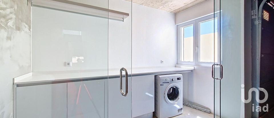 Maison T3 à Ericeira de 227 m²