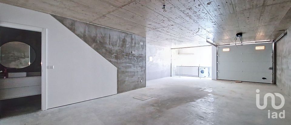 Maison T3 à Ericeira de 227 m²