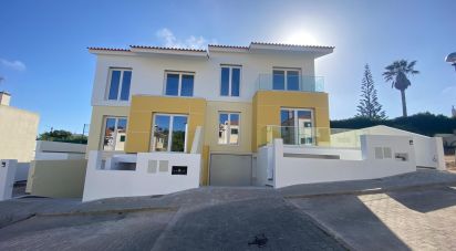 Maison T3 à Ericeira de 227 m²