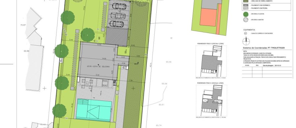 Moradia T3 em Charneca De Caparica E Sobreda de 220 m²