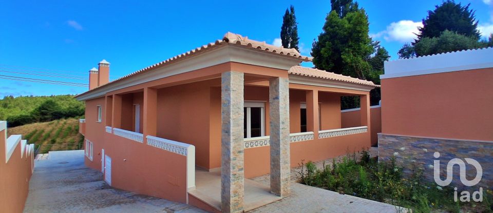 Casa T3 em Salir de Matos de 279 m²