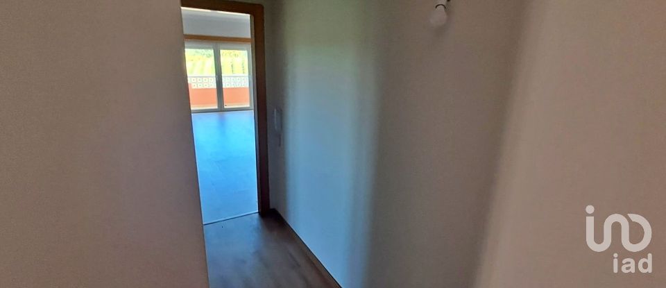 Casa T3 em Salir de Matos de 279 m²