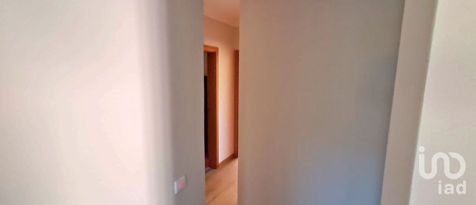 Casa T3 em Salir de Matos de 279 m²