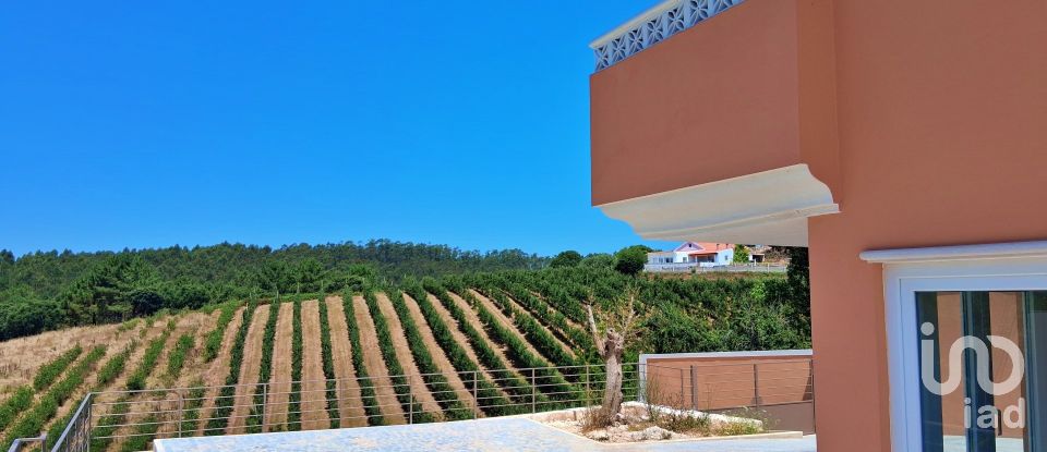 Casa T3 em Salir de Matos de 279 m²