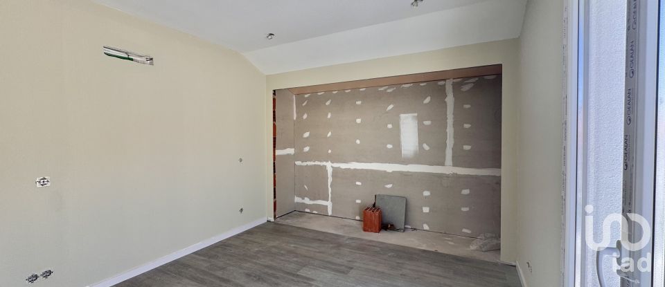 Moradia T3 em Quinta do Conde de 135 m²