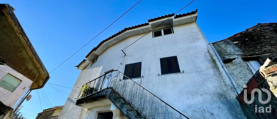 Moradia T3 em Lorvão de 83 m²